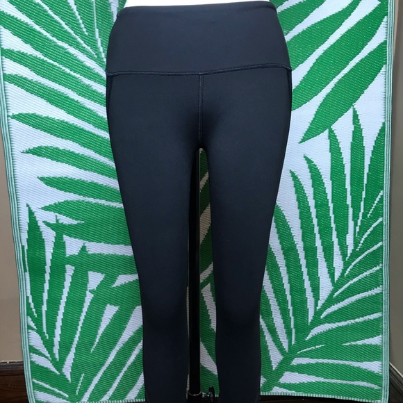 SOLD - Victoria’s Secret sport leggings - Picture 6 of 9